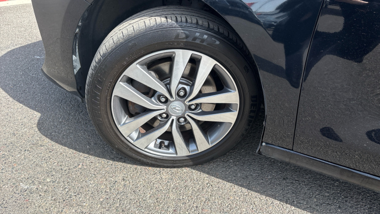 Hyundai i30 1.0T GDI SE Nav 5dr Petrol Hatchback